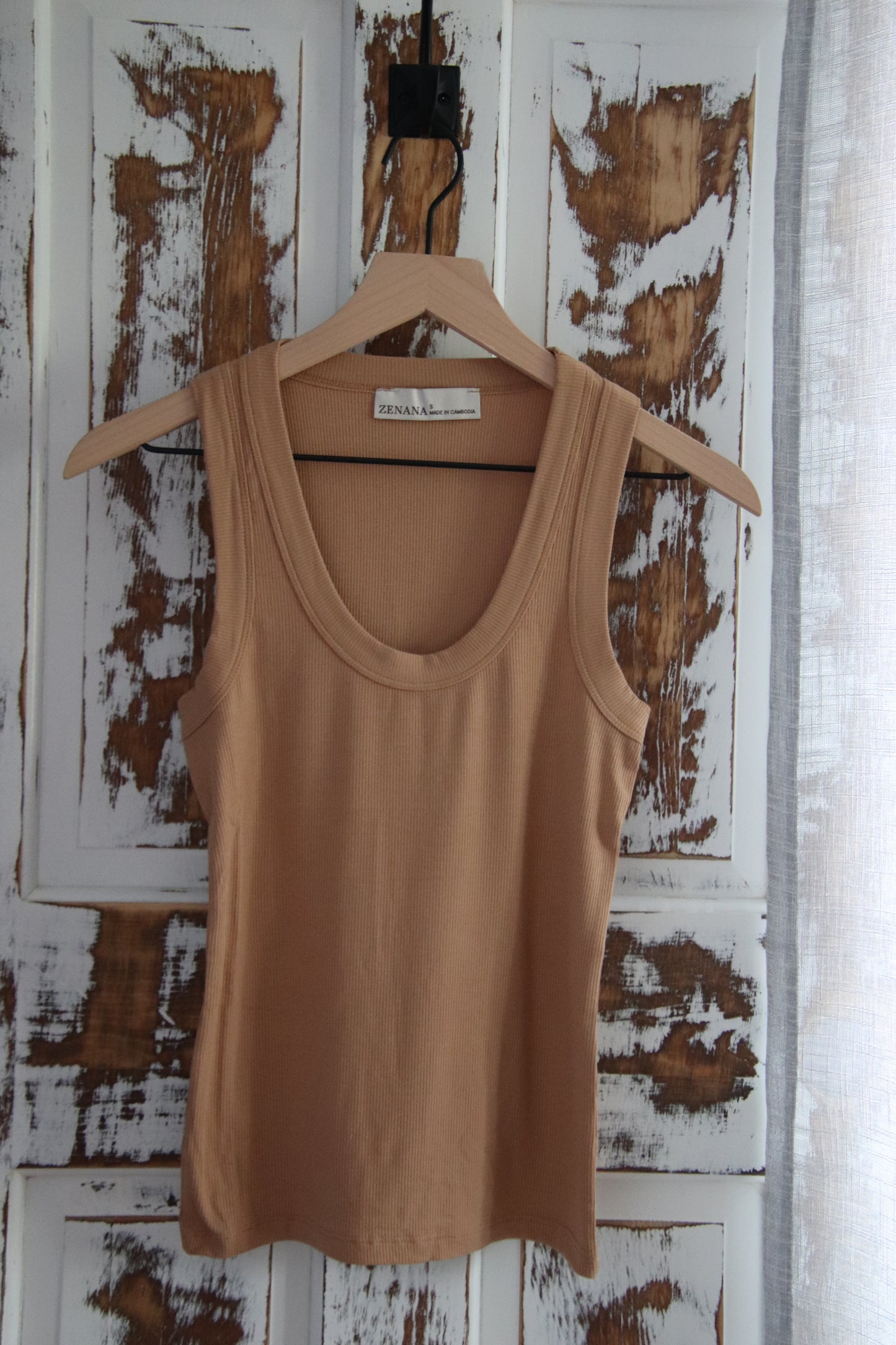 Ribbed Scoop Neck Tank Top